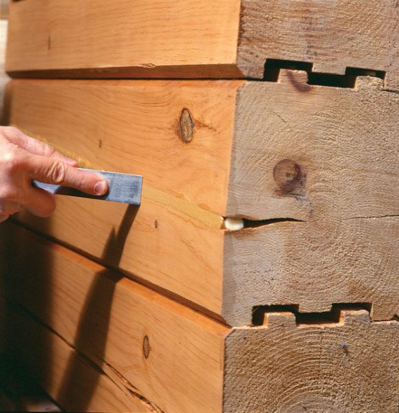 Conceal Textured Wood Caulk for Log Homes